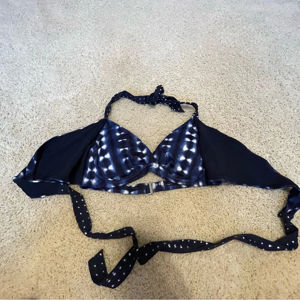 Athleta wrap bikini top - Picture 2 of 4